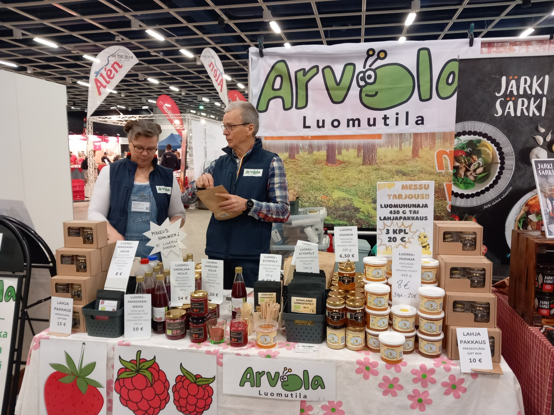Arvolan luomutilan esittelypiste